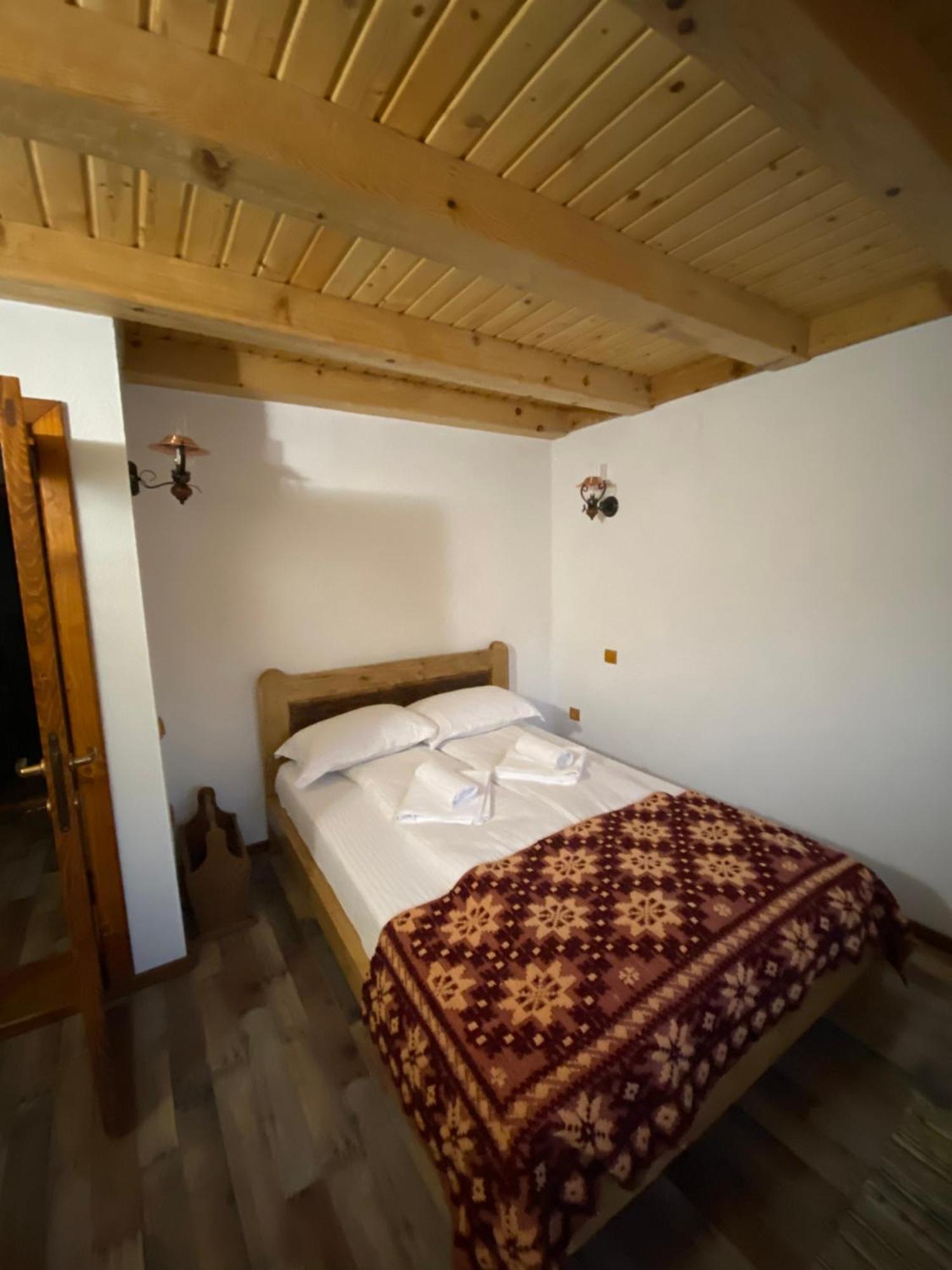 Casa Cu Sindrila Villa Valenii de Munte Ngoại thất bức ảnh